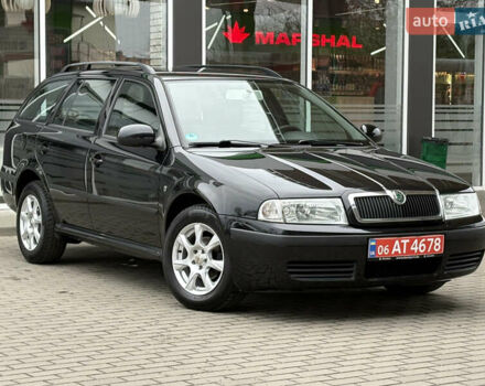 Черный Шкода Октавия, объемом двигателя 1.6 л и пробегом 218 тыс. км за 6777 $, фото 7 на Automoto.ua
