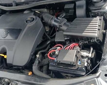 Черный Шкода Октавия, объемом двигателя 1.6 л и пробегом 273 тыс. км за 5600 $, фото 17 на Automoto.ua