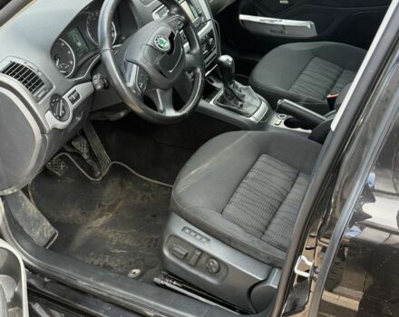 Черный Шкода Октавия, объемом двигателя 0 л и пробегом 196 тыс. км за 7300 $, фото 5 на Automoto.ua