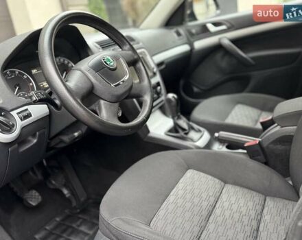 Черный Шкода Октавия, объемом двигателя 1.6 л и пробегом 148 тыс. км за 7900 $, фото 27 на Automoto.ua