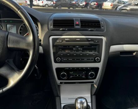 Чорний Шкода Октавія, об'ємом двигуна 1.4 л та пробігом 177 тис. км за 6900 $, фото 8 на Automoto.ua