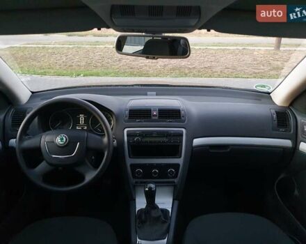 Черный Шкода Октавия, объемом двигателя 1.8 л и пробегом 245 тыс. км за 7350 $, фото 9 на Automoto.ua