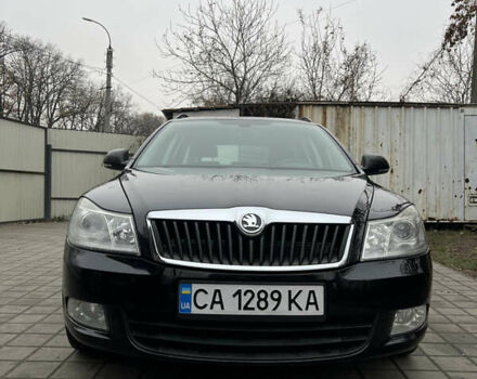 Черный Шкода Октавия, объемом двигателя 1.8 л и пробегом 320 тыс. км за 7500 $, фото 1 на Automoto.ua