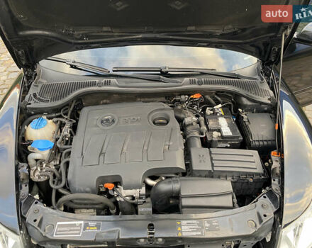 Шкода Октавия 2009 в Мукачеве на Automoto.ua Черный Шкода Октавия, объемом двигателя 1.6 л и пробегом 282 тыс. км за 7700 $, фото 22 на Automoto.ua