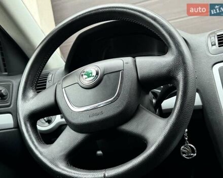 Черный Шкода Октавия, объемом двигателя 1.6 л и пробегом 148 тыс. км за 7900 $, фото 26 на Automoto.ua