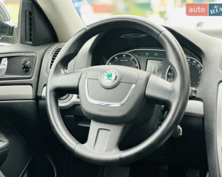 Черный Шкода Октавия, объемом двигателя 1.8 л и пробегом 223 тыс. км за 8999 $, фото 20 на Automoto.ua