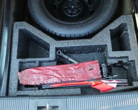 Черный Шкода Октавия, объемом двигателя 1.6 л и пробегом 130 тыс. км за 6199 $, фото 4 на Automoto.ua