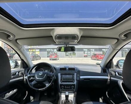 Черный Шкода Октавия, объемом двигателя 1.8 л и пробегом 250 тыс. км за 7800 $, фото 18 на Automoto.ua