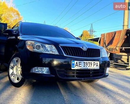 Черный Шкода Октавия, объемом двигателя 1.6 л и пробегом 216 тыс. км за 8500 $, фото 3 на Automoto.ua