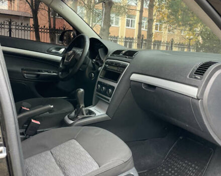 Черный Шкода Октавия, объемом двигателя 1.6 л и пробегом 230 тыс. км за 6800 $, фото 17 на Automoto.ua