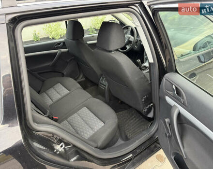 Чорний Шкода Октавія, об'ємом двигуна 1.6 л та пробігом 219 тис. км за 6800 $, фото 12 на Automoto.ua