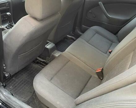 Чорний Шкода Октавія, об'ємом двигуна 1.6 л та пробігом 218 тис. км за 5350 $, фото 9 на Automoto.ua