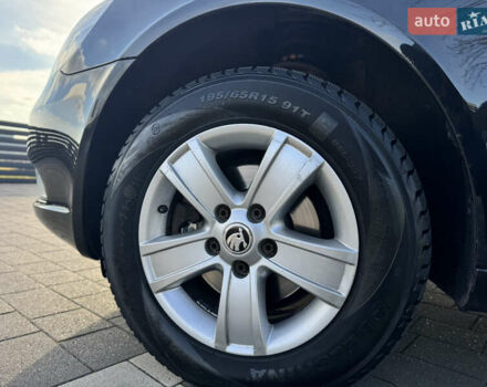 Черный Шкода Октавия, объемом двигателя 1.6 л и пробегом 261 тыс. км за 7400 $, фото 24 на Automoto.ua