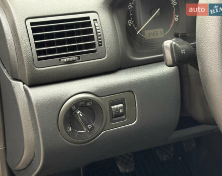 Черный Шкода Октавия, объемом двигателя 1.6 л и пробегом 218 тыс. км за 6777 $, фото 36 на Automoto.ua