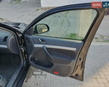 Черный Шкода Октавия, объемом двигателя 1.8 л и пробегом 245 тыс. км за 6000 $, фото 19 на Automoto.ua