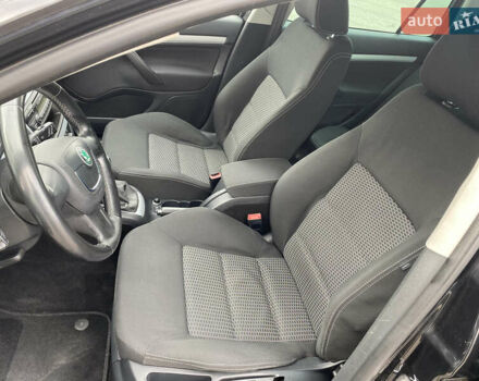 Черный Шкода Октавия, объемом двигателя 1.8 л и пробегом 207 тыс. км за 7300 $, фото 18 на Automoto.ua