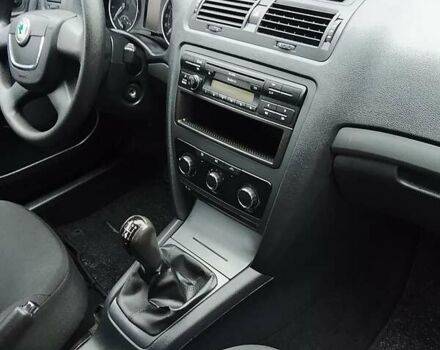 Черный Шкода Октавия, объемом двигателя 1.4 л и пробегом 233 тыс. км за 6950 $, фото 11 на Automoto.ua