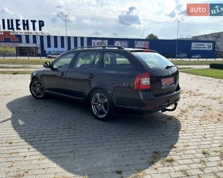 Чорний Шкода Октавія, об'ємом двигуна 1.6 л та пробігом 153 тис. км за 7950 $, фото 6 на Automoto.ua
