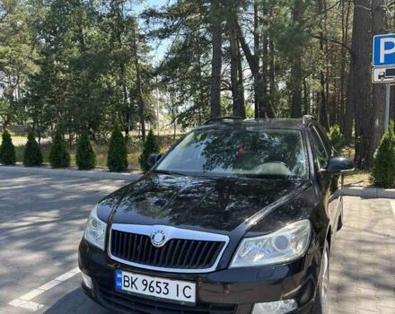 Черный Шкода Октавия, объемом двигателя 1.6 л и пробегом 290 тыс. км за 7800 $, фото 8 на Automoto.ua