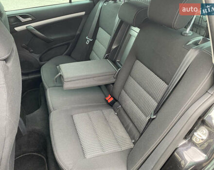 Черный Шкода Октавия, объемом двигателя 1.8 л и пробегом 207 тыс. км за 7300 $, фото 22 на Automoto.ua