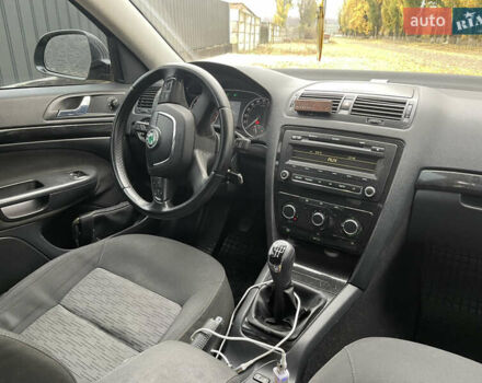 Чорний Шкода Октавія, об'ємом двигуна 1.6 л та пробігом 290 тис. км за 6700 $, фото 25 на Automoto.ua
