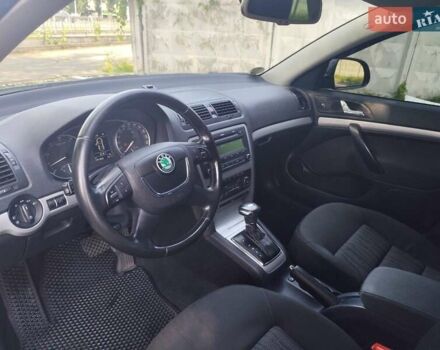 Чорний Шкода Октавія, об'ємом двигуна 1.39 л та пробігом 293 тис. км за 6999 $, фото 21 на Automoto.ua