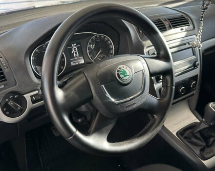 Шкода Октавия 2010 в Николаеве на Automoto.ua Черный Шкода Октавия, объемом двигателя 1.8 л и пробегом 232 тыс. км за 6650 $, фото 11 на Automoto.ua