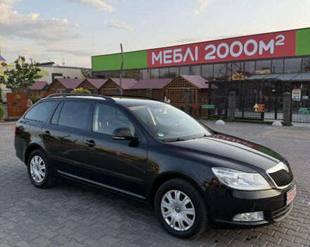 Черный Шкода Октавия, объемом двигателя 1.8 л и пробегом 233 тыс. км за 7000 $, фото 3 на Automoto.ua