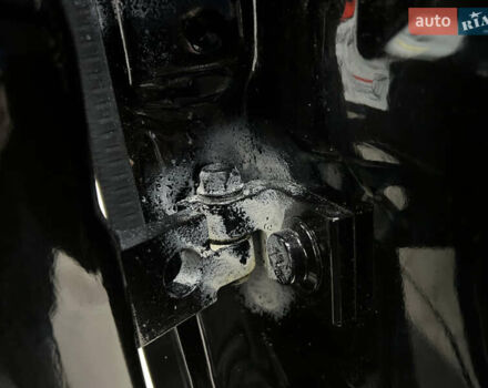 Черный Шкода Октавия, объемом двигателя 2 л и пробегом 229 тыс. км за 11650 $, фото 137 на Automoto.ua