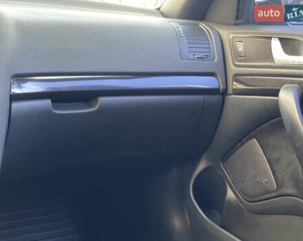 Черный Шкода Октавия, объемом двигателя 2 л и пробегом 320 тыс. км за 10000 $, фото 2 на Automoto.ua