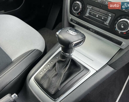 Черный Шкода Октавия, объемом двигателя 2 л и пробегом 265 тыс. км за 11950 $, фото 73 на Automoto.ua