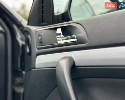 Чорний Шкода Октавія, об'ємом двигуна 1.6 л та пробігом 202 тис. км за 7650 $, фото 58 на Automoto.ua