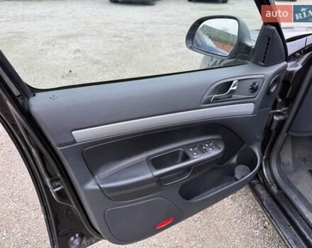 Черный Шкода Октавия, объемом двигателя 1.39 л и пробегом 219 тыс. км за 8300 $, фото 4 на Automoto.ua