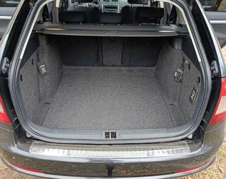 Черный Шкода Октавия, объемом двигателя 1.6 л и пробегом 258 тыс. км за 8600 $, фото 12 на Automoto.ua