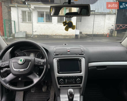 Черный Шкода Октавия, объемом двигателя 1.6 л и пробегом 315 тыс. км за 7200 $, фото 9 на Automoto.ua