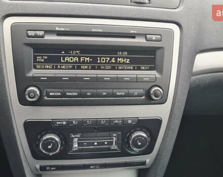 Черный Шкода Октавия, объемом двигателя 1.8 л и пробегом 220 тыс. км за 9700 $, фото 22 на Automoto.ua