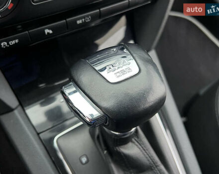 Черный Шкода Октавия, объемом двигателя 2 л и пробегом 229 тыс. км за 11650 $, фото 73 на Automoto.ua