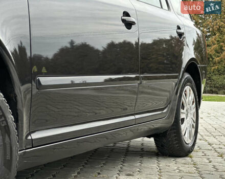 Черный Шкода Октавия, объемом двигателя 1.6 л и пробегом 202 тыс. км за 7650 $, фото 4 на Automoto.ua