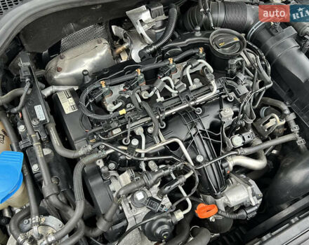 Черный Шкода Октавия, объемом двигателя 2 л и пробегом 229 тыс. км за 11650 $, фото 122 на Automoto.ua