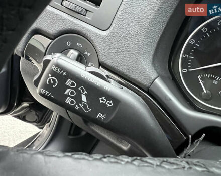 Черный Шкода Октавия, объемом двигателя 2 л и пробегом 229 тыс. км за 11650 $, фото 71 на Automoto.ua