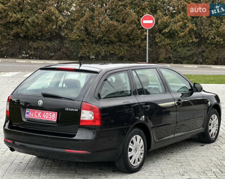Черный Шкода Октавия, объемом двигателя 1.6 л и пробегом 202 тыс. км за 7650 $, фото 37 на Automoto.ua