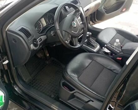 Чорний Шкода Октавія, об'ємом двигуна 1.6 л та пробігом 218 тис. км за 10200 $, фото 10 на Automoto.ua