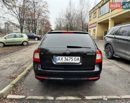 Черный Шкода Октавия, объемом двигателя 1.6 л и пробегом 305 тыс. км за 7600 $, фото 2 на Automoto.ua
