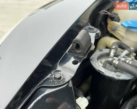 Черный Шкода Октавия, объемом двигателя 2 л и пробегом 229 тыс. км за 11650 $, фото 117 на Automoto.ua