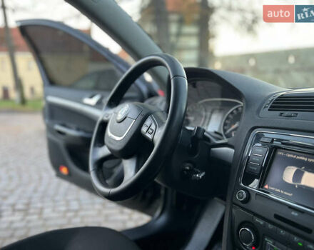 Чорний Шкода Октавія, об'ємом двигуна 1.6 л та пробігом 262 тис. км за 6700 $, фото 31 на Automoto.ua