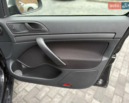 Чорний Шкода Октавія, об'ємом двигуна 1.6 л та пробігом 157 тис. км за 9000 $, фото 31 на Automoto.ua