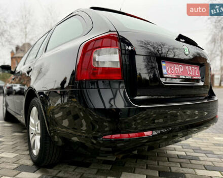 Черный Шкода Октавия, объемом двигателя 1.6 л и пробегом 157 тыс. км за 9000 $, фото 4 на Automoto.ua