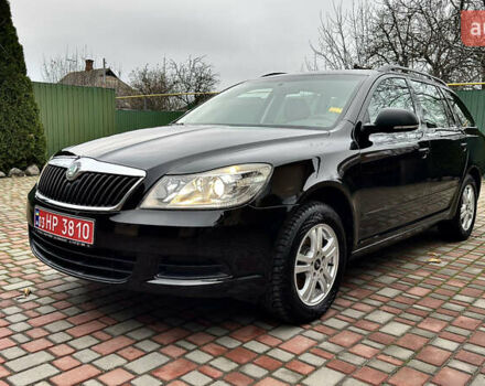 Чорний Шкода Октавія, об'ємом двигуна 1.6 л та пробігом 114 тис. км за 8299 $, фото 2 на Automoto.ua