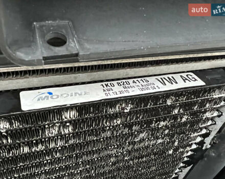 Черный Шкода Октавия, объемом двигателя 2 л и пробегом 229 тыс. км за 11650 $, фото 120 на Automoto.ua