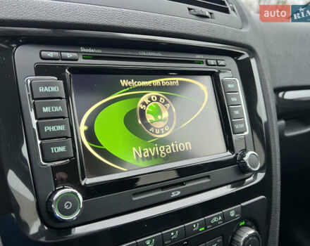 Черный Шкода Октавия, объемом двигателя 2 л и пробегом 229 тыс. км за 11650 $, фото 154 на Automoto.ua